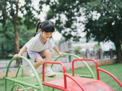 Kelas Toddler>2 - 3 tahun  Full Day : Senin - Jumat 07.00 -17.30 WIB  Half Day : Senin - Jumat 07.00 - 12.00 WIB  Night Care Senin - Jumat 17.30 - 20.00 WIB